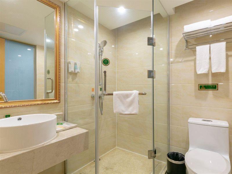 Vienna International Hotel Shanghai Pudong New International Exbition Central Bagian luar foto